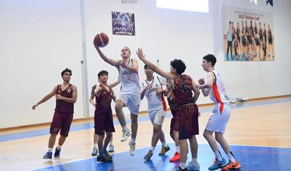 Levent U14 Erkeklerinden Final Serisine farklı başlangıç
