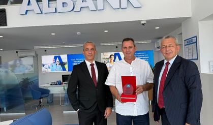 ALBANK’ın büyüme gücüne plaket ödülü