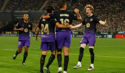 Barça'dan tarihi başlangıç: 9'da 9 yaptı