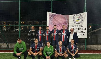 Tribün Kıbrıs kayıpsız lider