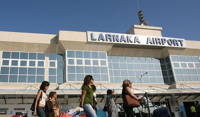 Larnaka Havalimanı’nda tutuklanan şahsın Hamas bağlantısı olduğu iddia edildi