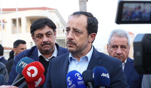 Hristodulidis: “Ankara’ya diyalog için iki yönden baskı yapıyorlar”