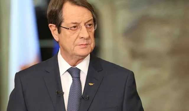 Anastasiadis Politis’i “hukuki işlem başlatmakla” tehdit etti
