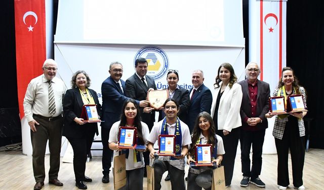 DAÜ 29. Liselerarası Matematik Yarışması’nı Türk Maarif Koleji kazandı