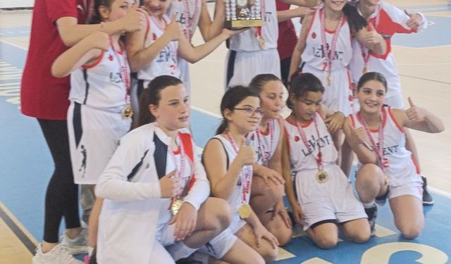 Levent ilkokulu KKTC ilkokullar arası basketbol şampiyonu