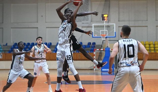 Soyer Aksu, Gençler’i devirdi: 67-58