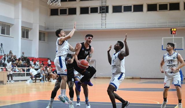Akdeniz 9’da 9 yaptı: 61-52