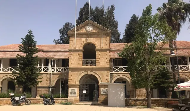 Mahkemeye çıkarılan Başbakanlık Müsteşarı H.C. yedi gün daha tutuklu kalacak