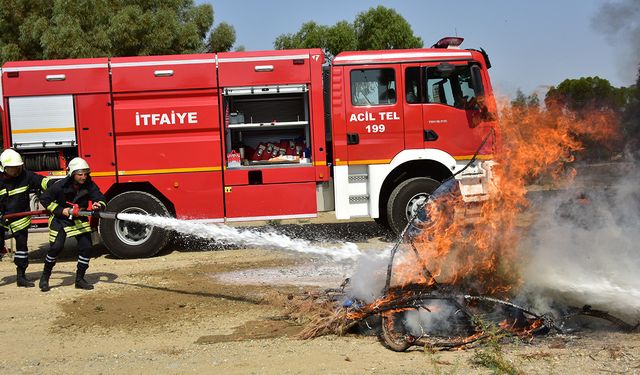Gazimağusa'da makinist garajında araç yandı, iki kişi yaralandı