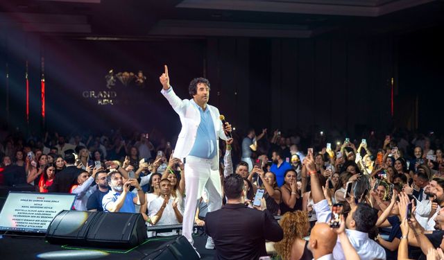 Grand Sapphire’de Mahsun Kırmızıgül rüzgarı esti