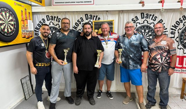 Şampiyon Tony Stone