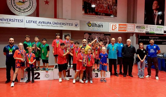 Gönyeli çifte şampiyon