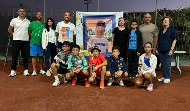 Mert Niyazi Topukçuoğlu 12 Yaş Takım Şampiyonası tamamlandı