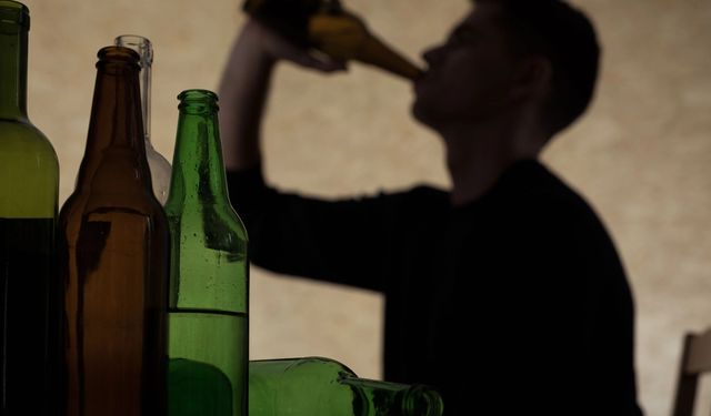 Korkuteli’nde 190 Promil Alkollü Şahıs Polis Önünde Olay Çıkardı