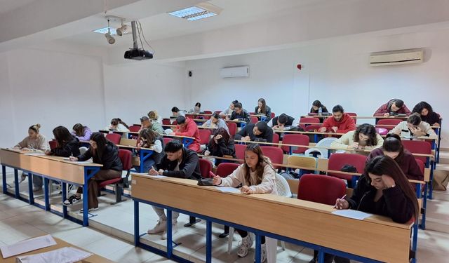 Voleybol Aday Hakem Kursu düzenleniyor