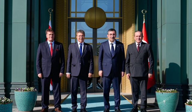 Yılmaz’dan istikrar ve reform vurgusu