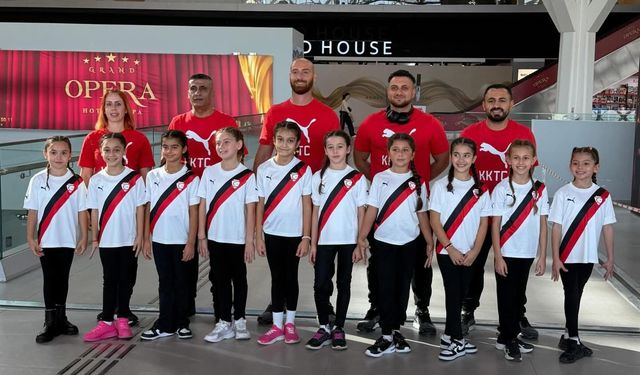 Minik Cimnastikçiler İstanbul’da