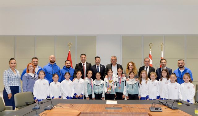 Erhürman “Başarılarınızla gurur duyduk”