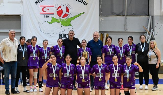 Esentepe şampiyon: 23-22