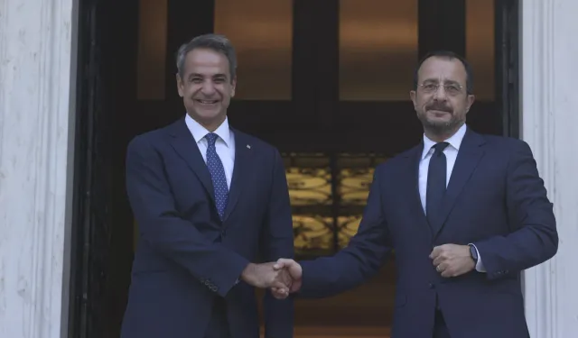Güney Kıbrıs ile Yunanistan arasındaki hükümetler arası zirve bugün