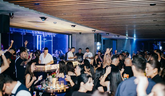 DJ İlkay Şencan, Grand Sapphire'in zirvesinde eğlence yaşattı