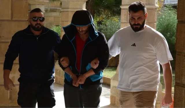 Evinde uyuşturucuyla yakalandı