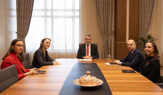 Erhürman, Fransa’nın Lefkoşa Büyükelçisi Kolacko ile görüştü