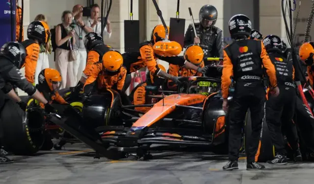 McLaren hata yaptı, şampiyonluk son yarışa kaldı