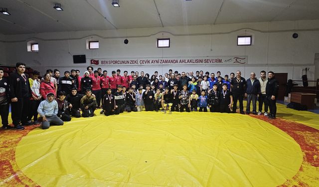 Güreşte Kanlıçay Kupası, Lefkoşa ve Lapta’nın