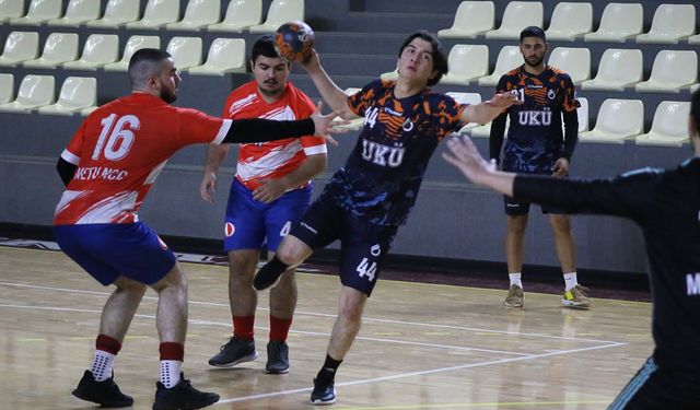 Hentbolda heyecan devam ediyor