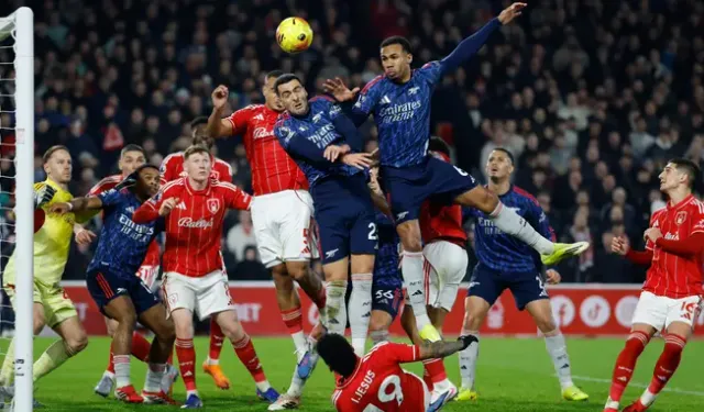 Arsenal fırsat tepti