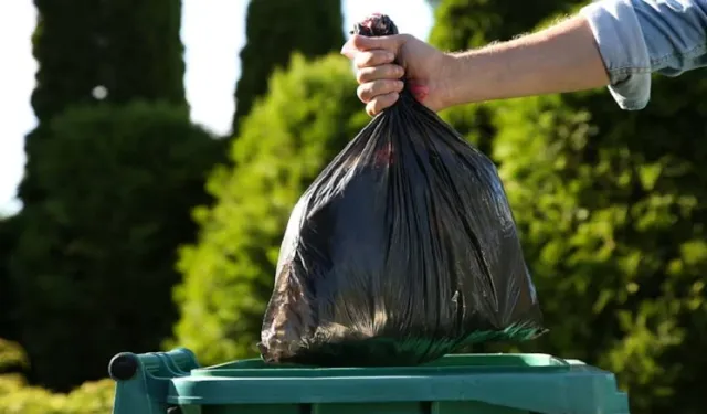 Avrupa’da belirli saatlerde çöpü dışarı çıkaran yandı