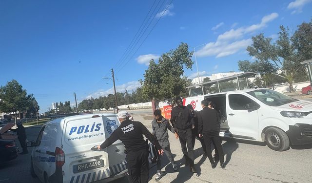 Kaçak yaşam denetimlerinde 2 kişi tutuklandı