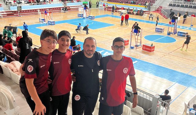 Lefkoşa Badminton Kulübü sporcuları 1. Lig ve U15 Gelişim Ligi’nde