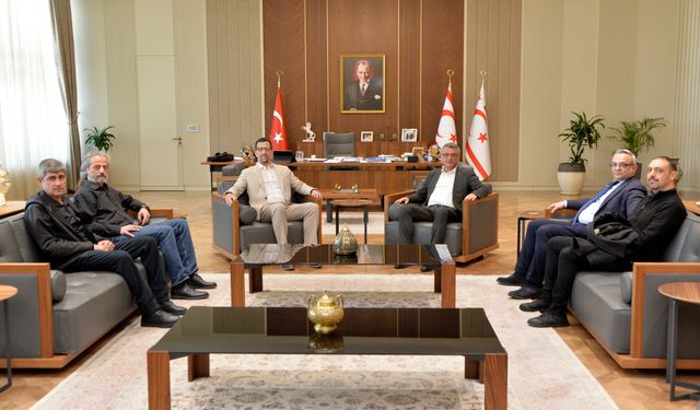 Erhürman, Kuzey Kıbrıs Su Sporları Federasyonu’yla görüştü