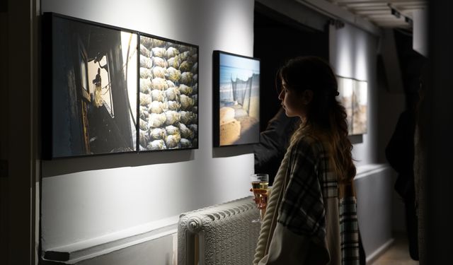 “Toprak ve Su: Akdeniz Geçişi” temalı karma sergi Art Rooms’da açıldı