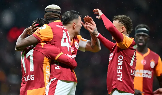 Galatasaray evinde 4 golle coştu