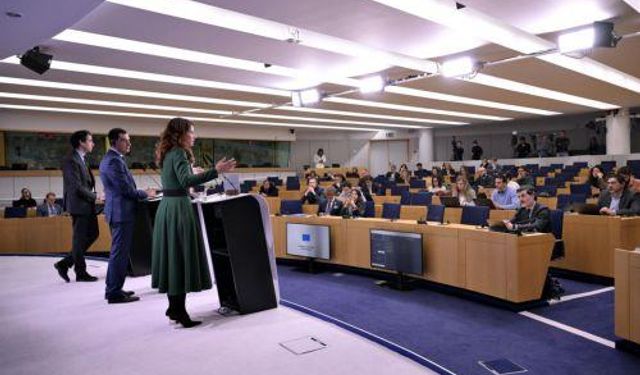 Hristodulidis Avrupa Bölgeler Komitesi yetkililerini bilgilendirdi