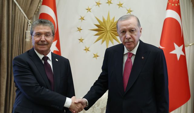 Başbakan Üstel, Erdoğan'ın doğum gününü kutladı