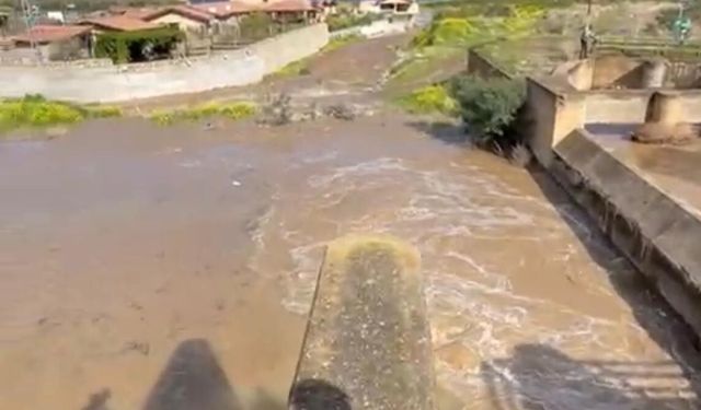 Lefke–Doğancı güzergâhında derivasyon kanalında temizlik çalışmaları sürüyor