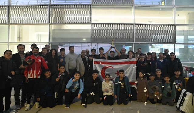 Kickboks sporcularından Türkiye’de gururlandıran başarı