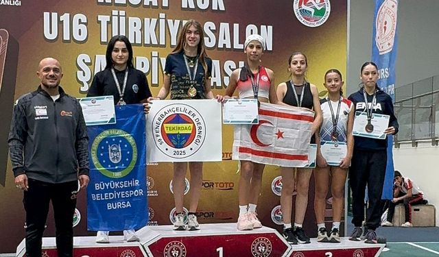 Kumsal, Türkiye üçüncülüğüne koştu