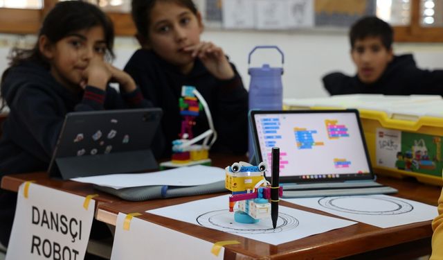 Sadıkoğlu: “Eğitime yapılan katkının karşılığını görmek mutluluk verici”