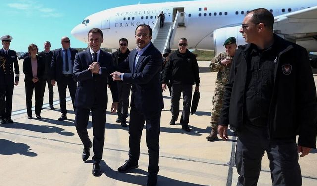 Macron ve Mitsotakis Kıbrıs’ta