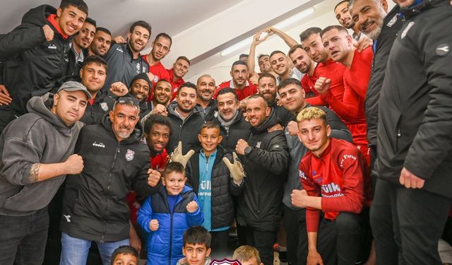 Lider ikinci devrede açıldı