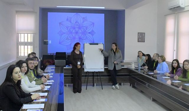 DAÜ Eczacılık Fakültesi’nde öğrenci çalıştayı 2026 gerçekleştirildi