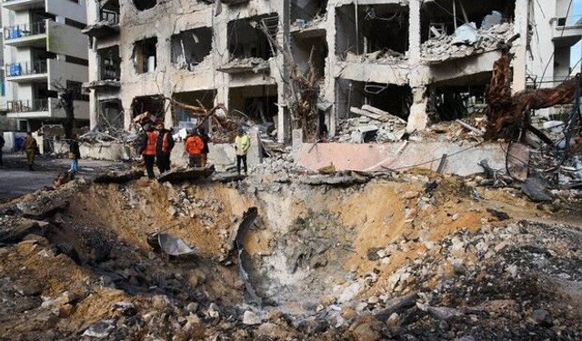 İran'dan İsrail'e füze yağmuru