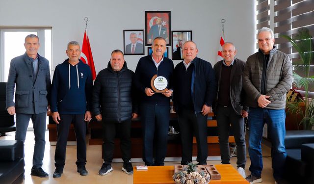 Gazimağusa Futbol Masterleri Derneği'nden Uluçay’a ziyaret