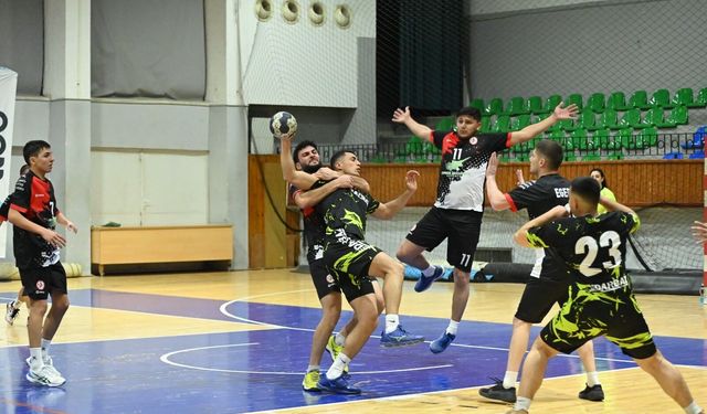 UKÜ ve Darbaz şampiyonluk için karşılaşacak