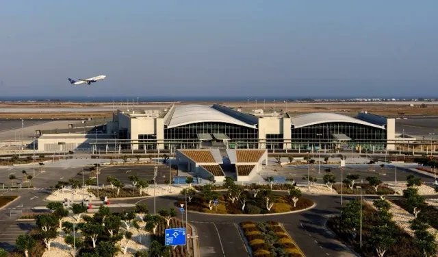 Kıbrıs vatandaşları Dubai'den döndü